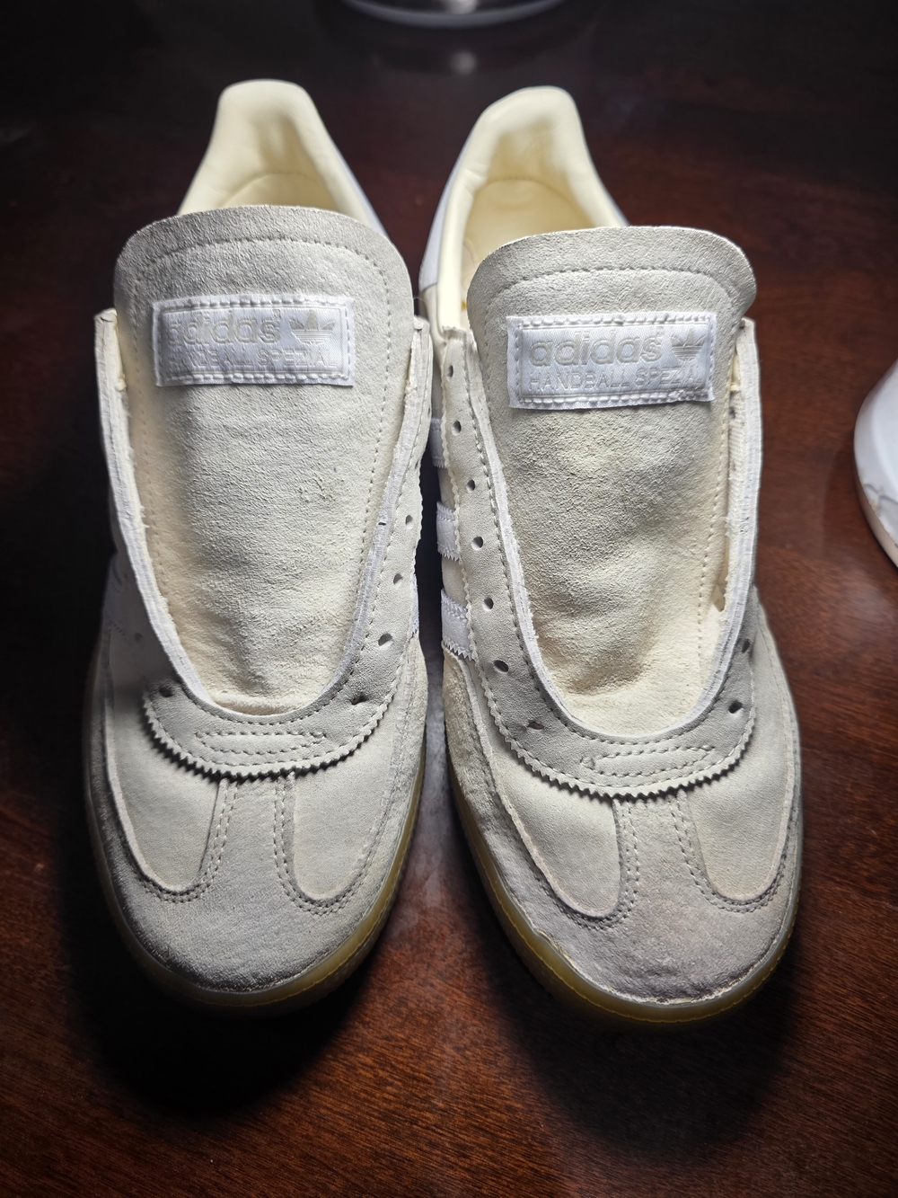 Adidas Men’s Suede Classic Trainer in Off-White - Picture 2 of 16